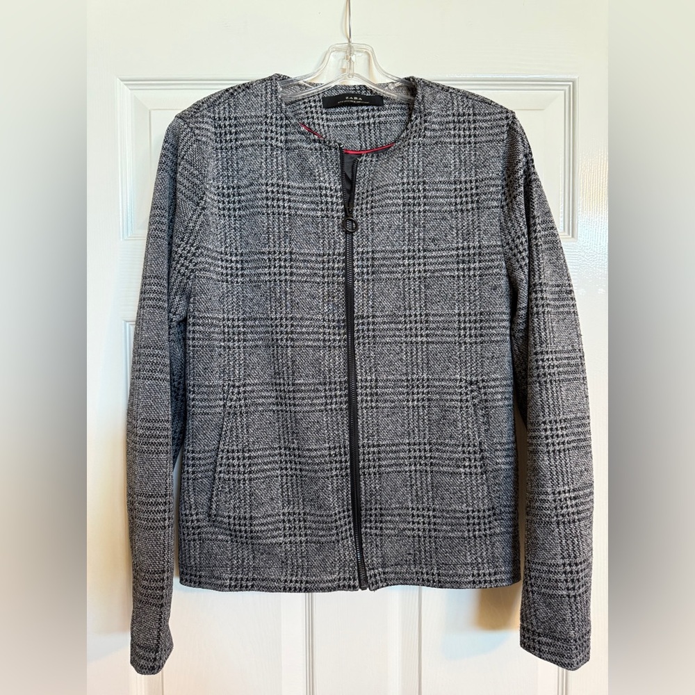 Zara Black and Gray Lined Blazer with side Pockets Size Small